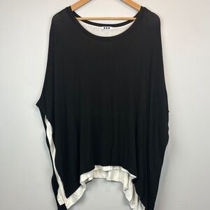 Three Dots Black and white Tunic poncho / open sizing